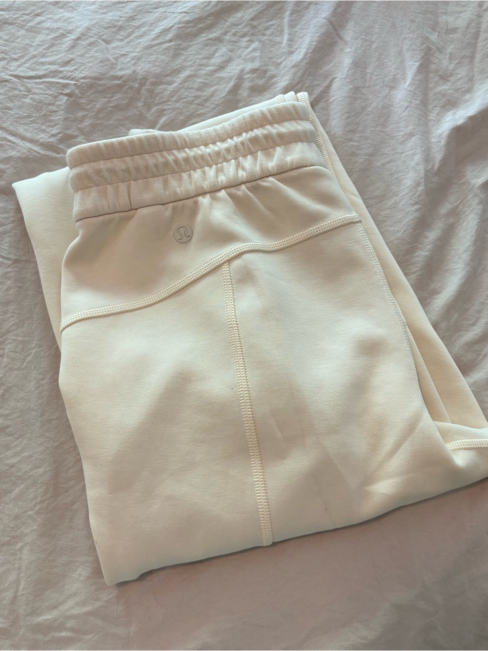 Light ivory Lululemon Softstream High Rise Pant - Reg